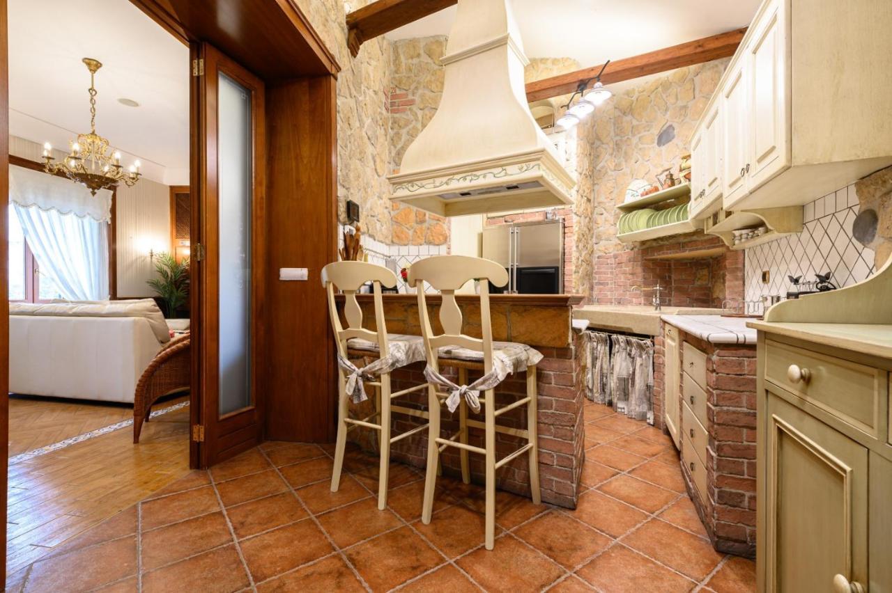 Apartamento Toto E Peppino Family House Nápoles Exterior foto
